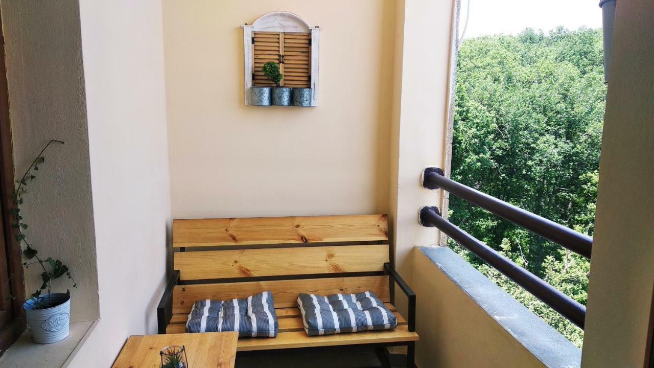 Hillside Apartment ซากาดซอร์ ภายนอก รูปภาพ